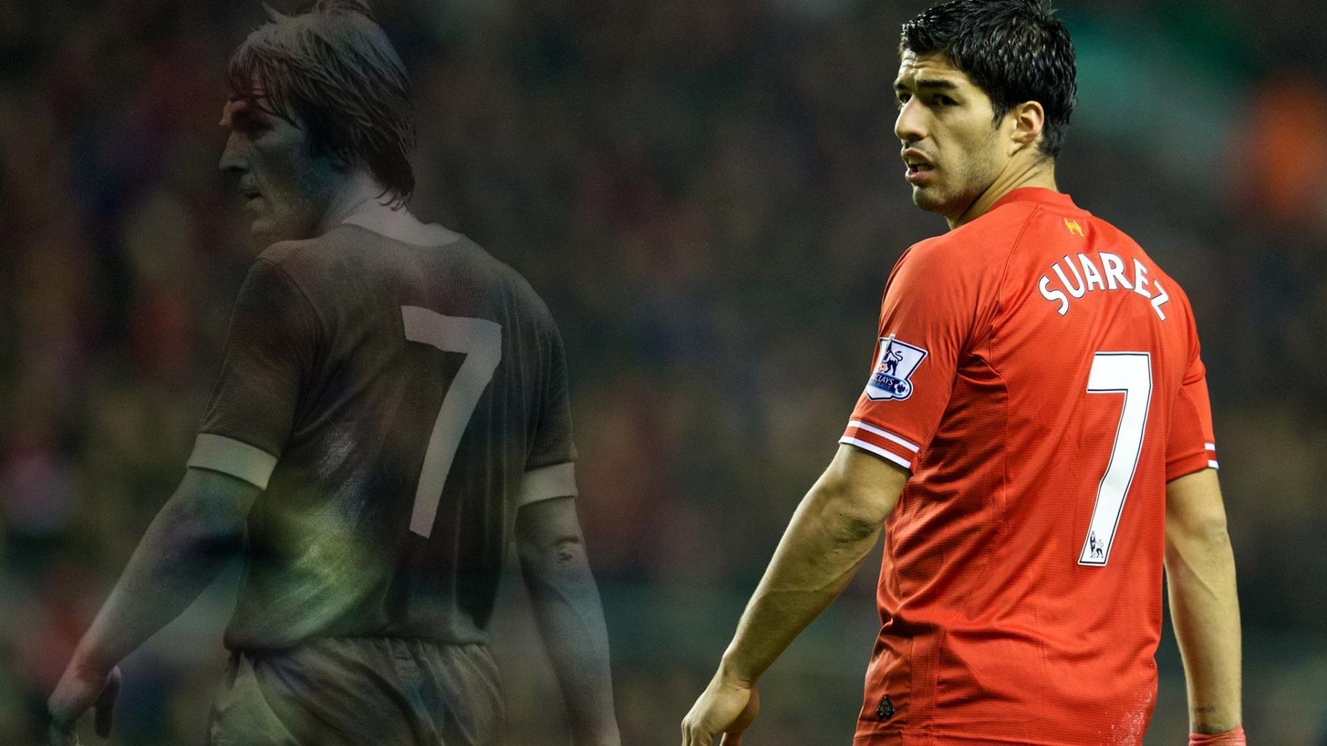 “地球一小时”关灯夜跑活动 城市主干道熄灯用荧光臂章照亮跑道